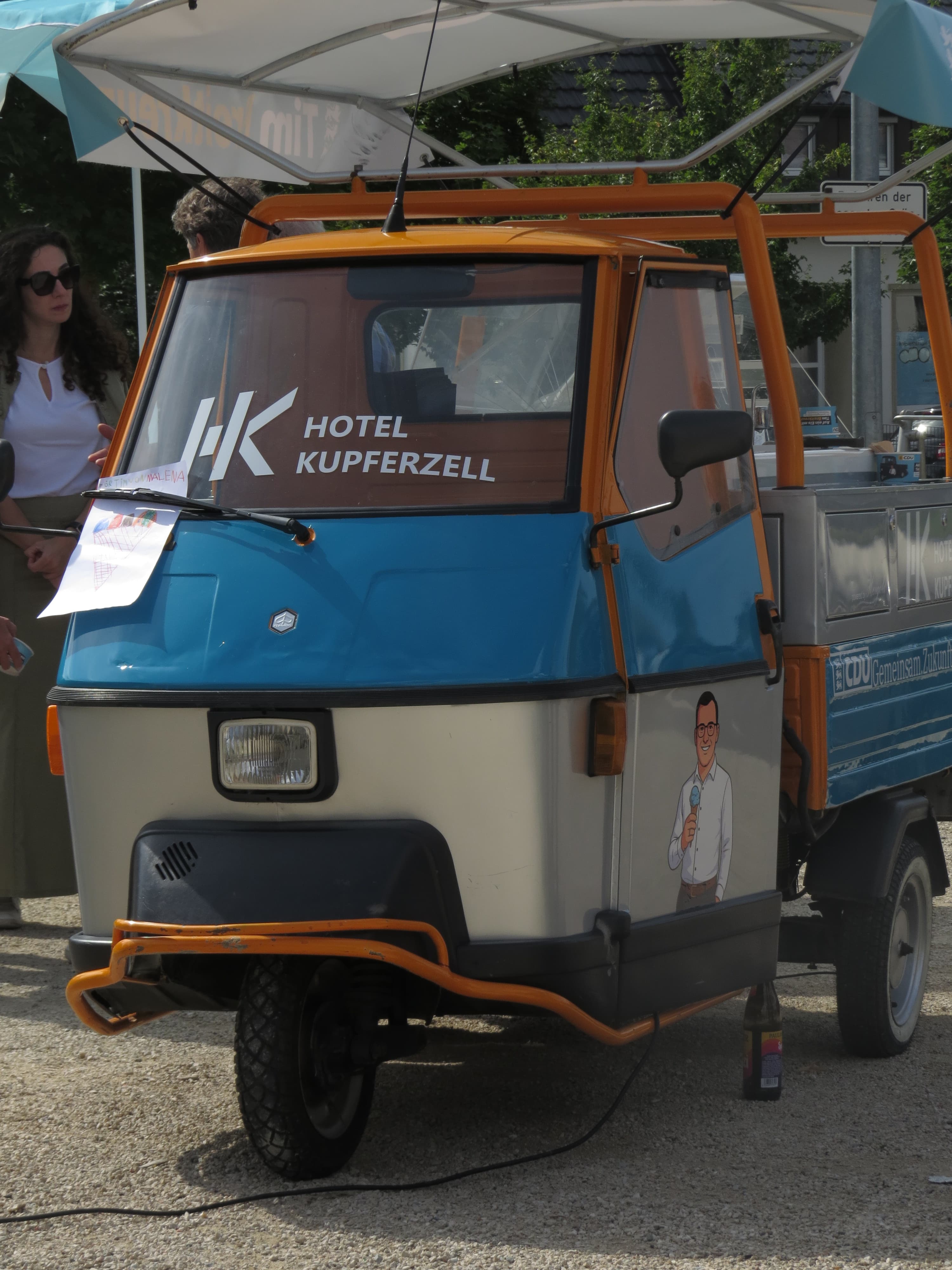 Tim Breitkreuz mit Eis-Ape